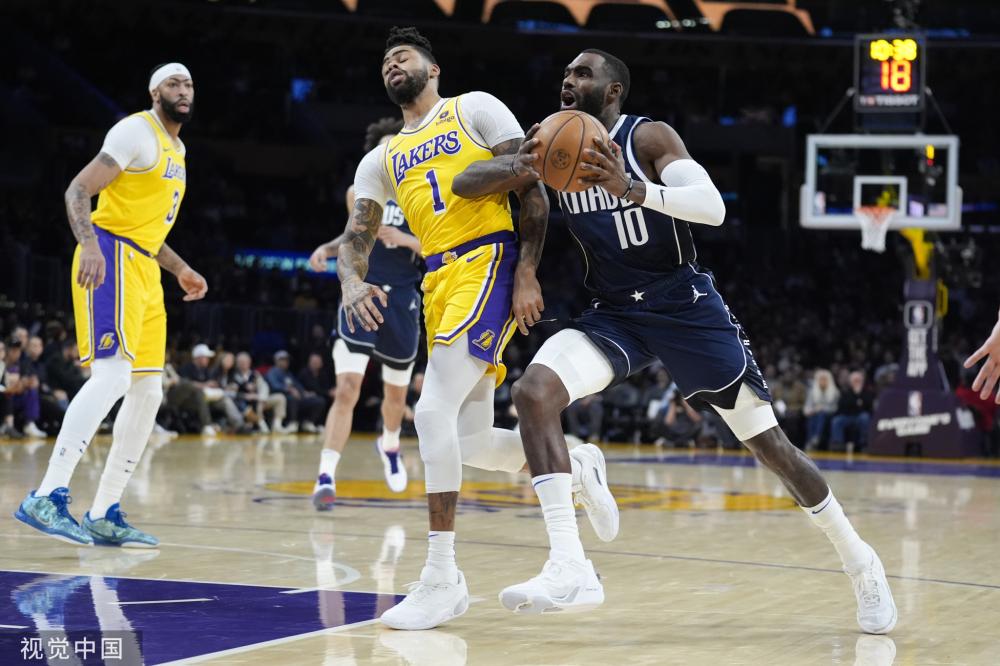 相比之下 相比之下