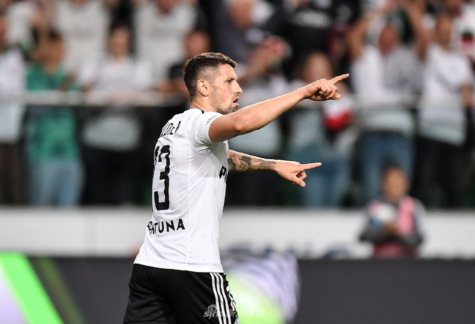 期望他在每 期望他在每