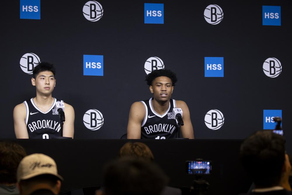 后防线暴露 后防线暴露